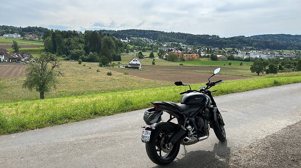 Strada: Triumph Trident 660 - 1700km, ab Service & MFK – Usato da  venduto da