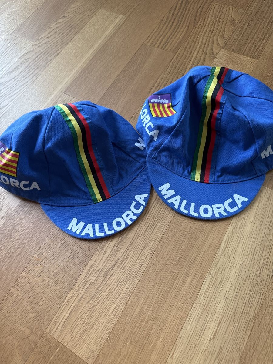 Copricapi, berretti & cappellini: Mallorca Retro / Vintage Velokäppli – Usato da Zürich venduto da rosarose