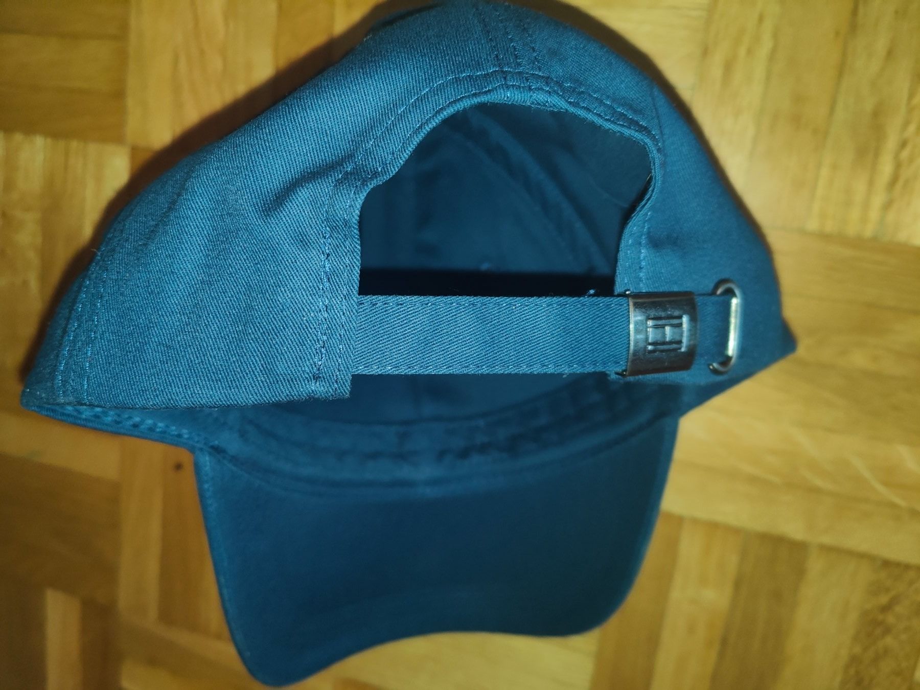 Tommy Hilfiger Altro in  Abbigliamento & Accessori: Tommy Hilfiger Flag – Nuovo (secondo la descrizione) da Grüt (Gossau ZH) venduto da SonyD 1