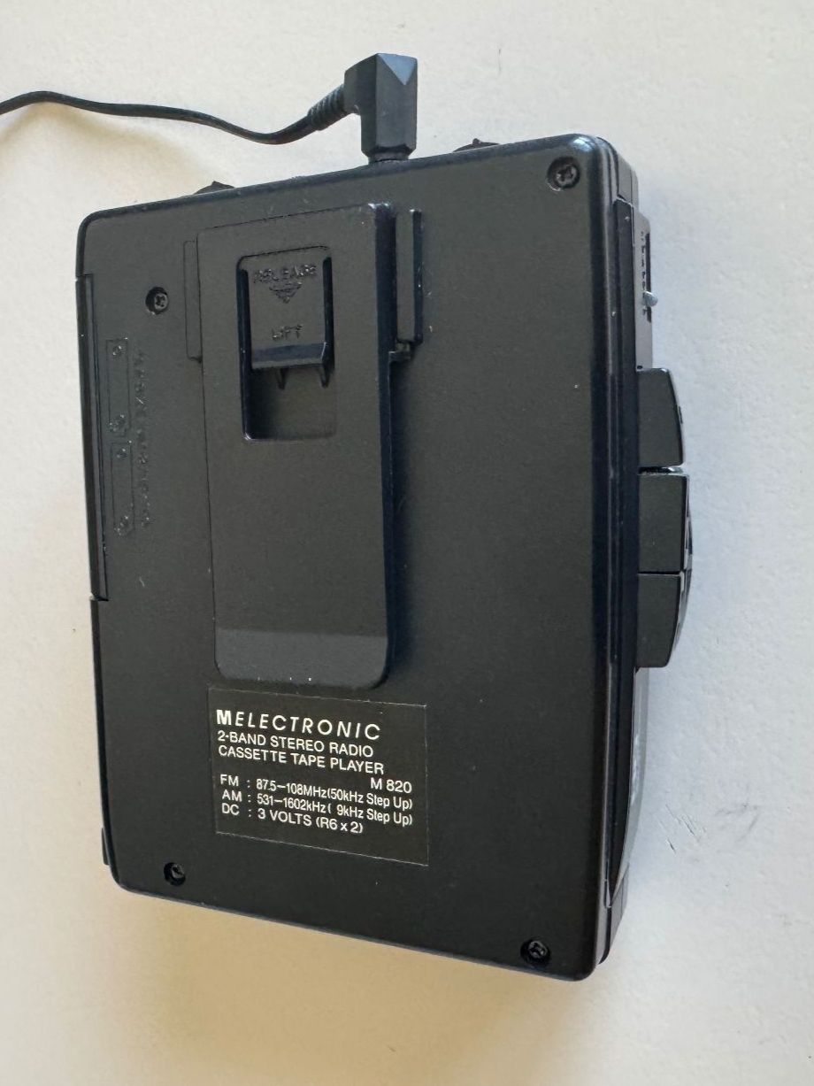 Multimediaplayer & Streamer: MElectronic Kassettenradio M 820 – Defekt aus Oberrohrdorf von chilibiggi 1