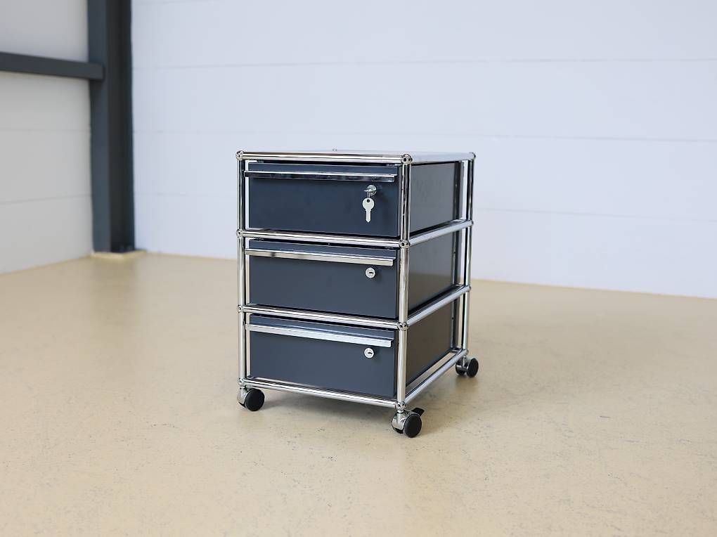 USM Korpus: USM Haller Rollcontainer Anthrazitgrau – Gebraucht aus Meinisberg von atelier_TILIJA