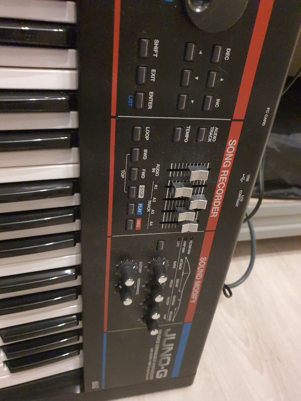Roland Instruments de musique: roland juno G – D'occasion à Muri AG par Jeromia 1
