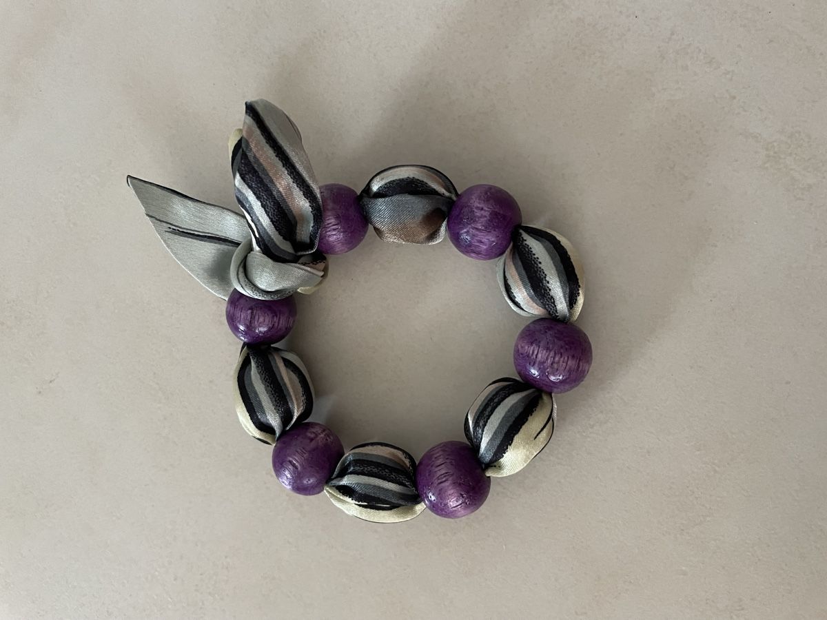 Colliers: Collana viola – Neuf (Voir description) à Gorduno par cha_9lgw 1