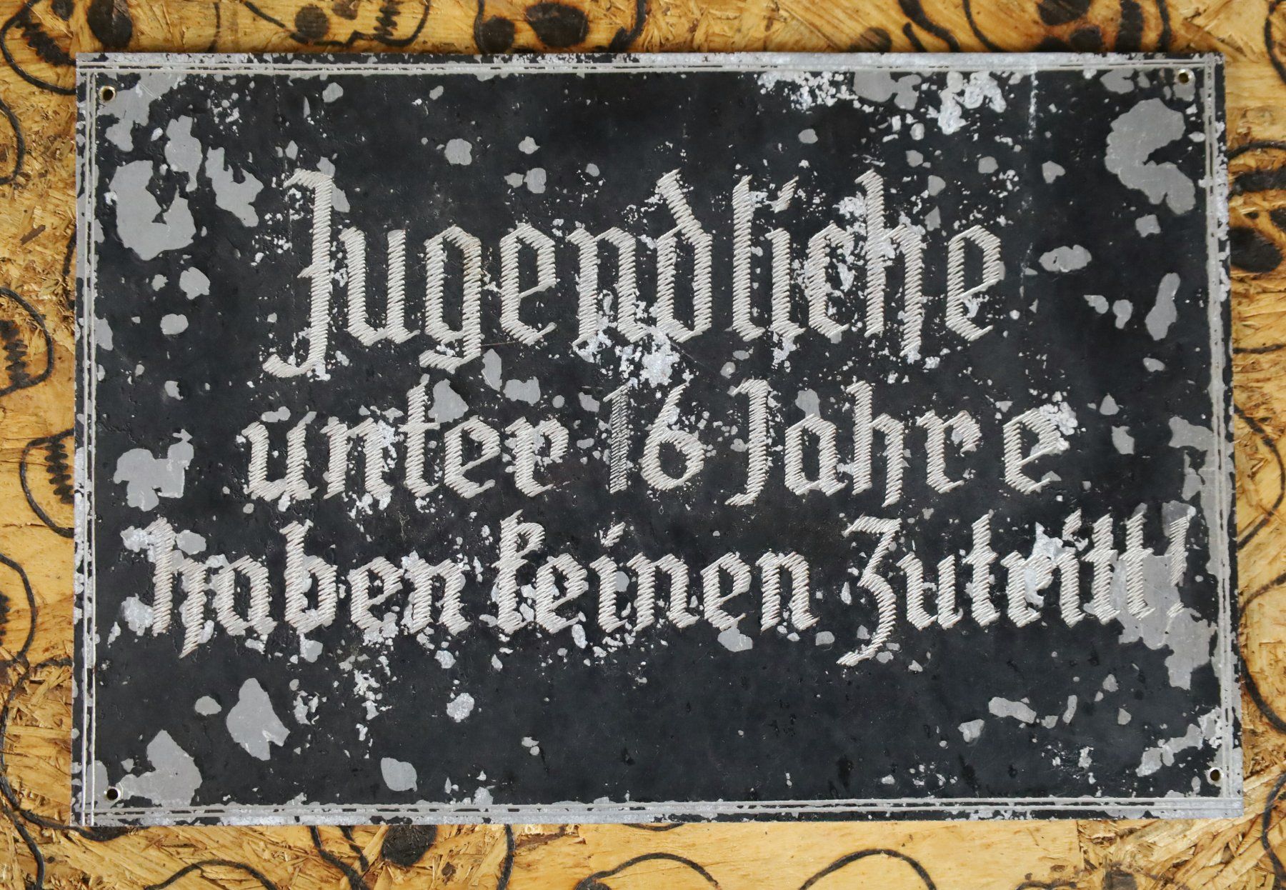 Insegne: Blechschild, Hinweisschild "Jugendliche unter 16" – Usato da Birrwil venduto da brandschatz_birrwil 2