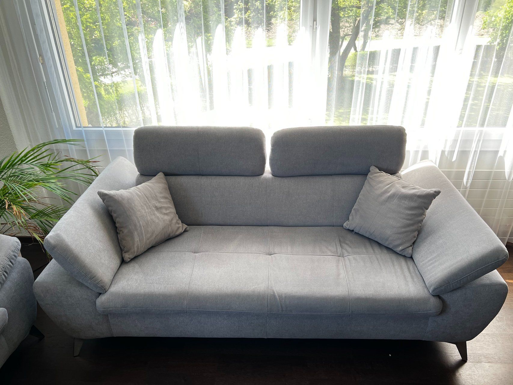 Divani: Modernes graues Sofa-Set 2x Sofa sehr gepflegt – Usato da Hinterkappelen venduto da Blunschi_1 1