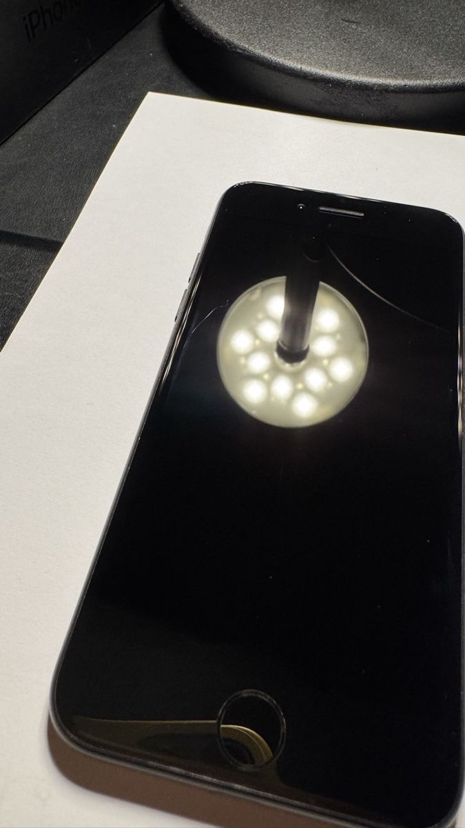 Apple Telefoni cellulari / Smartphones: Iphone 7 – Usato da Bern venduto da liv_f5lq 8