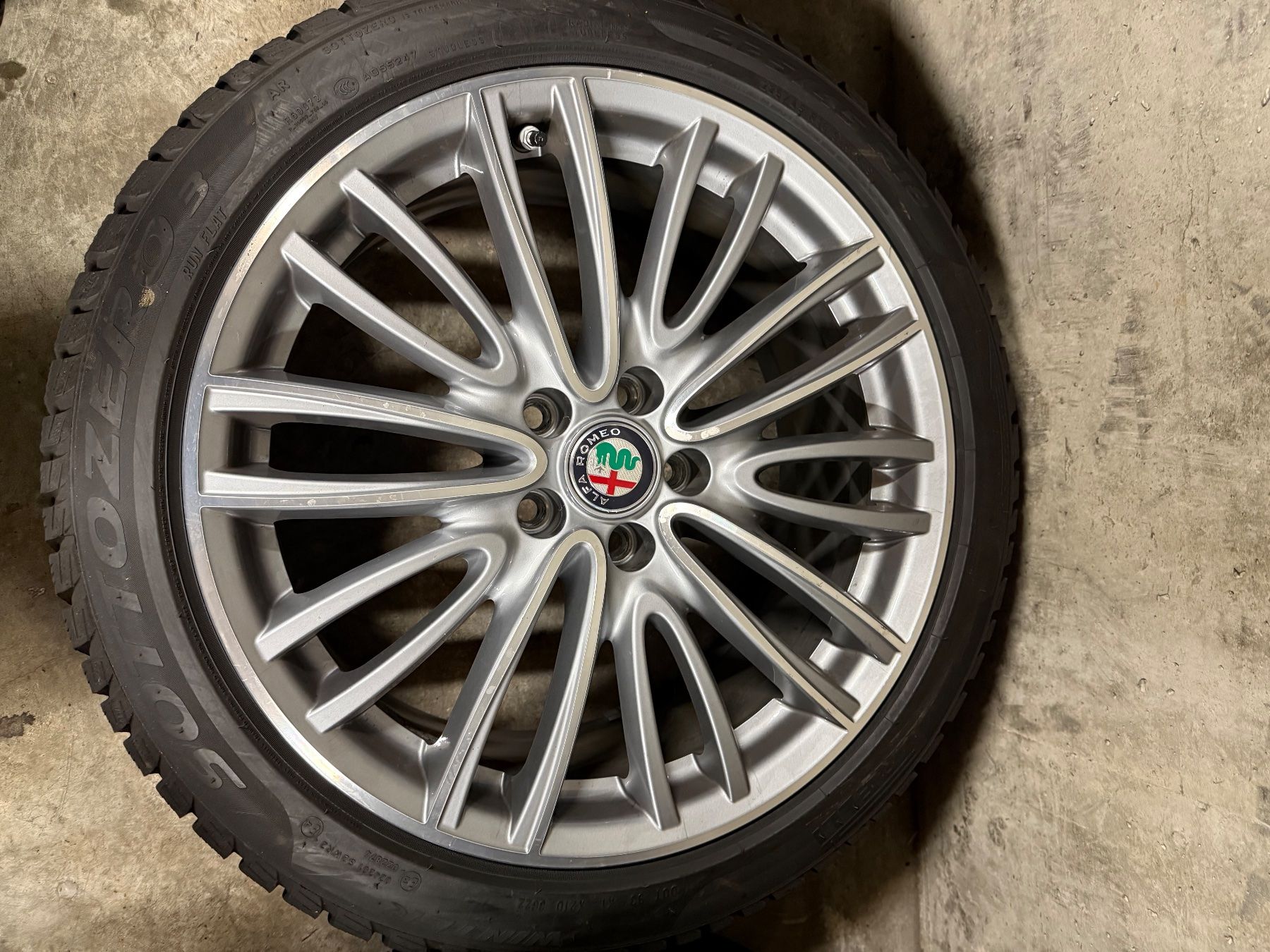Pneumatici & Ruote complete: Alfa Romeo Giulia Winterrad – Usato da Bösingen venduto da Demoda 6