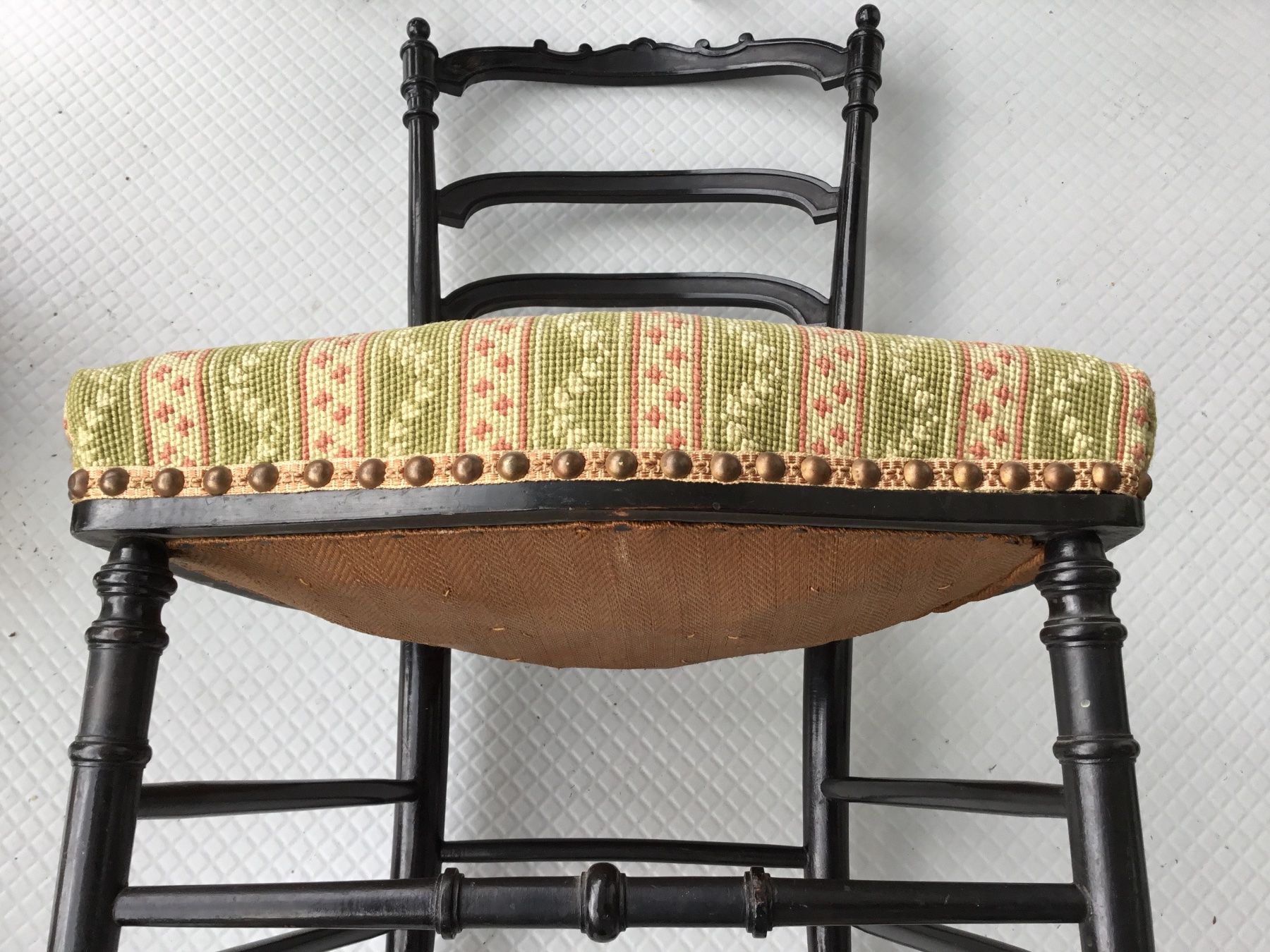 Chaises: Antiker Gobelin-Stuhl Empire-Stil – D'occasion à Erlenbach im Simmental par Sale-In-Crown 5