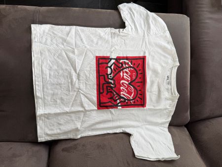 Keith Haring X Coca-Cola® UT Graphic T-Shirt US- S
