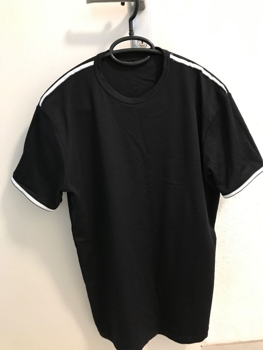 T-shirts: T-Shirt Herren Gr. ca. S/M – D'occasion à Boswil par Sazonowa