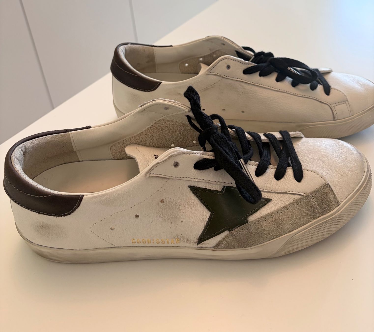 Golden Goose Herrenschuhe: Sneaker Golden Goose Gr. 44 – Gebraucht aus Nürensdorf von metropolitans 1