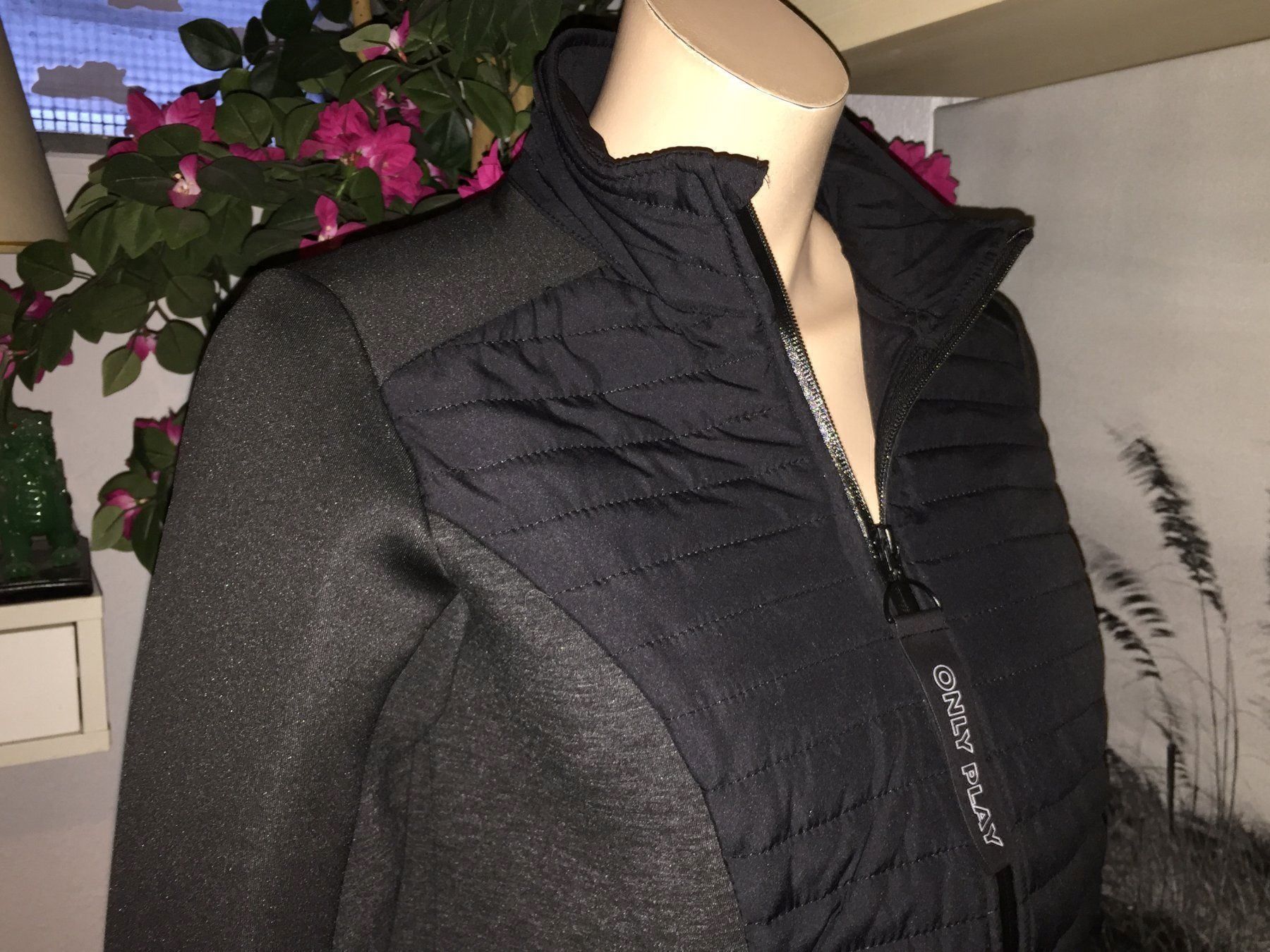 Only Giacche: Veste/Jacke   ONLY     Taille/Grosse M – Usato da Cossonay-ville venduto da Super-Price-Quality 5