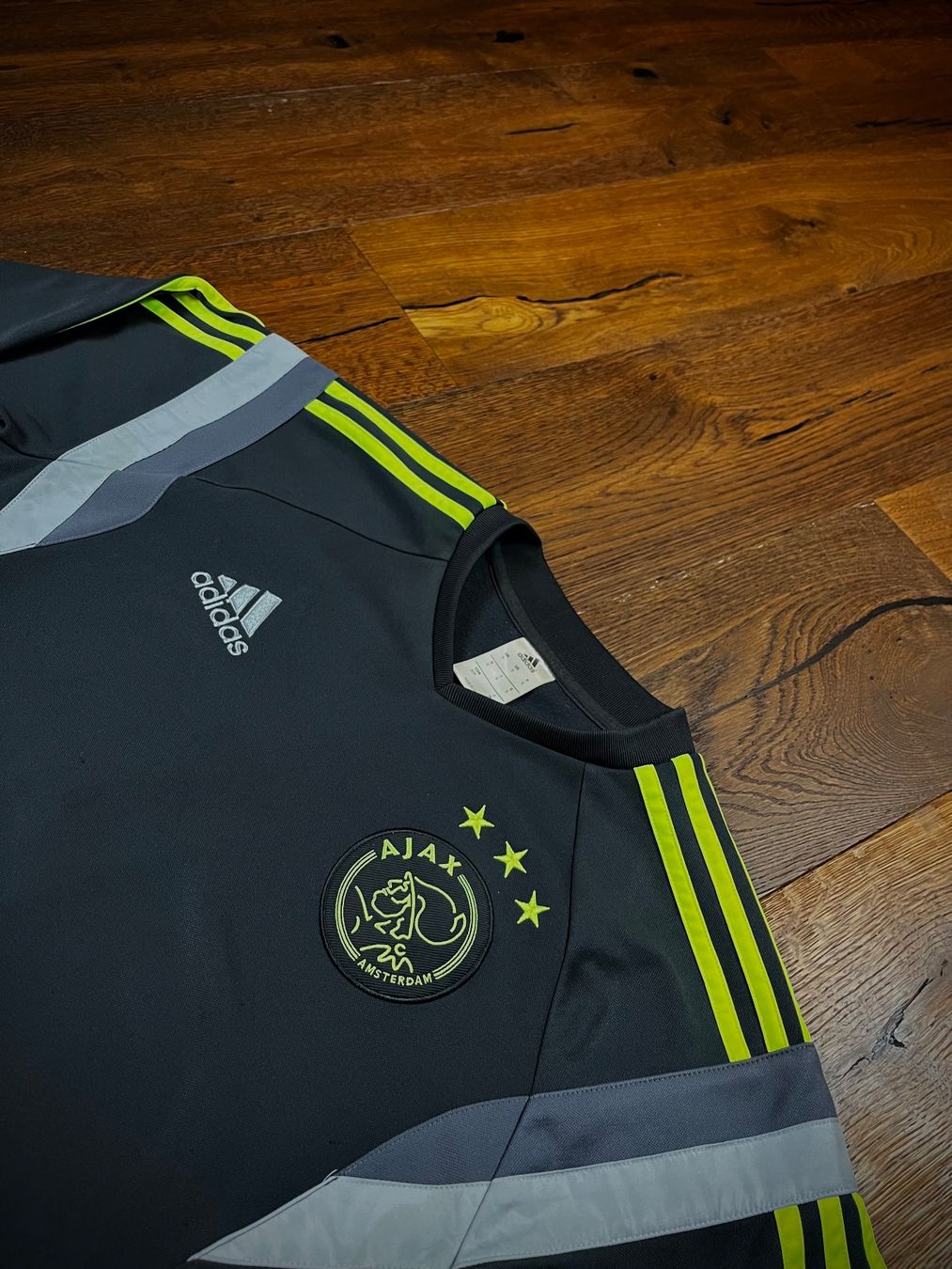 Adidas Maglioni & Felpe: Ajax Sweatshirt von Adidas – Nuovo (secondo la descrizione) da Lindau venduto da KT_Vintage 1