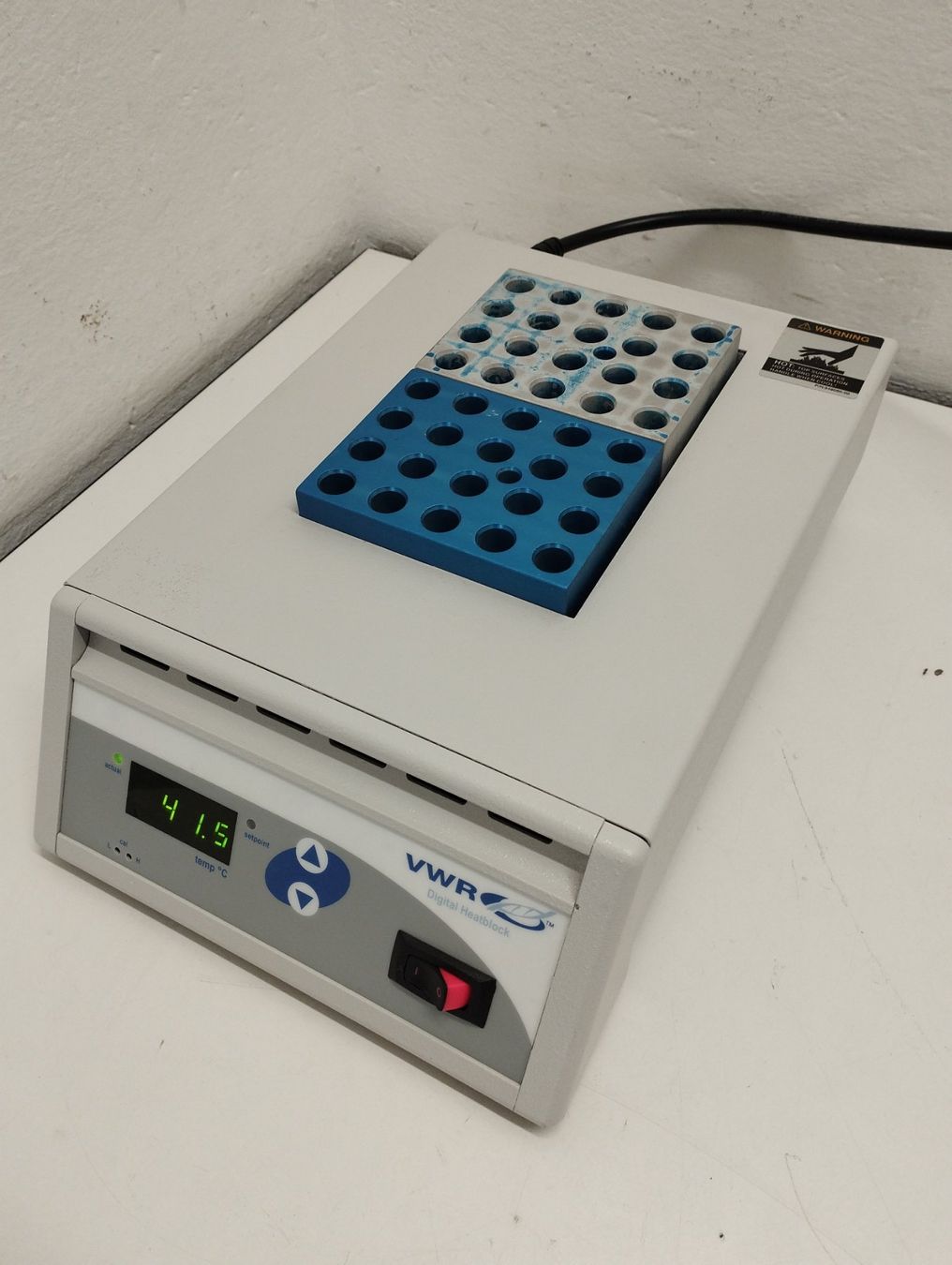 Laborzubehör: VWR Digital Heatblock mit 2 Einsätzen – Gebraucht aus Niederdorf von LeptonAG_Labor