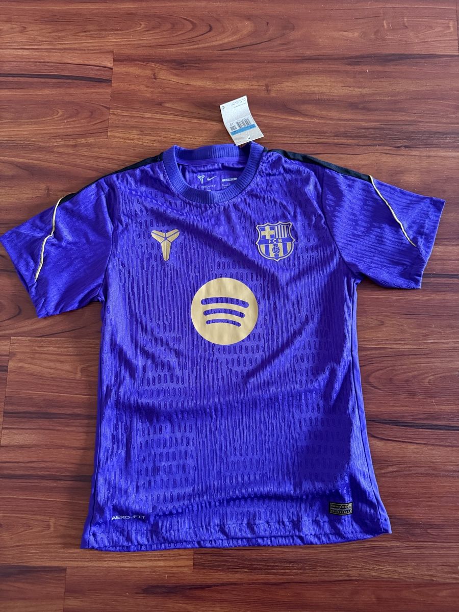 FC Barcelona Canottiere & Pantaloni: Fc Barcelona Trikot – Nuovo (secondo la descrizione) da Luzern venduto da chevy7779