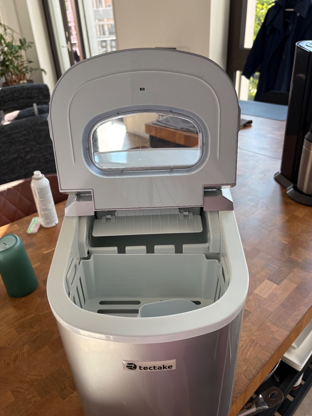 Appareils de cuisine: Eiswürfelmaschine  Tectake silber 12 kg – D'occasion à Zürich par Tatiana_74 1