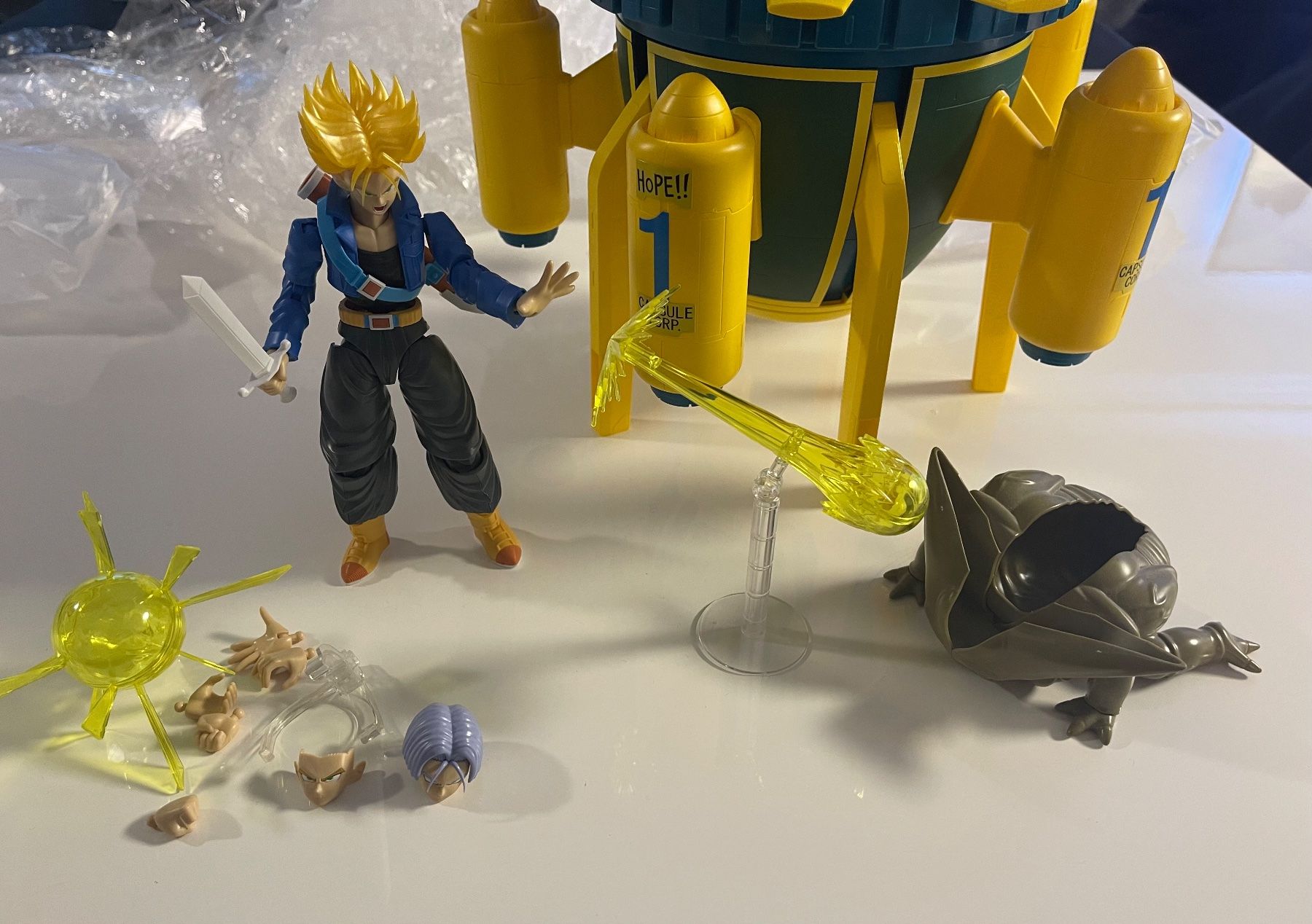 Bandai Statuette: Dragon Ball Z Plastic Model Kit Time Machine + Trunks – Nuovo (secondo la descrizione) da Dietikon venduto da Tekru 6