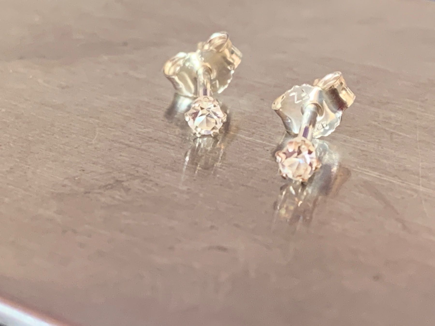 Ohrringe & -stecker: Silber-ohrstecker weiss (6kant) – Gebraucht aus Dittingen von Bijoubelle 1