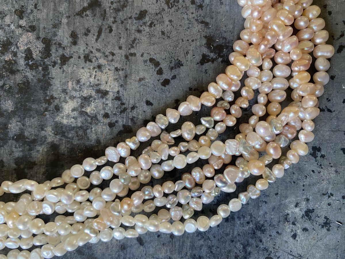 Perle (finte): Süsswasser-Perlen - Collier 8 - Rang, weiss, grau, rosa – Usato da Embrach venduto da bea_8424 5