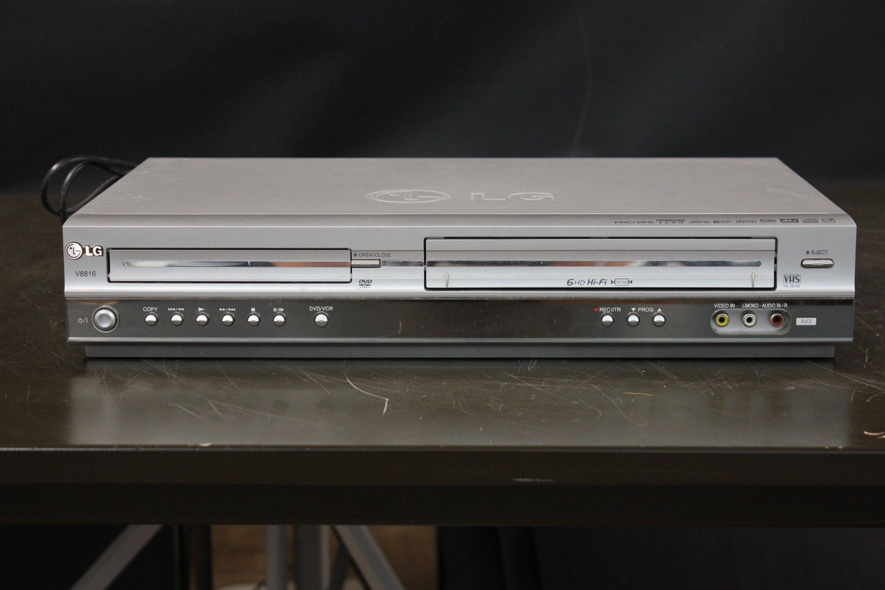 LG Lettore multimediale & Streamer: LG V8816 DVD-Spieler/Videorecorder – Usato da Basel venduto da bk_brockibasel 1
