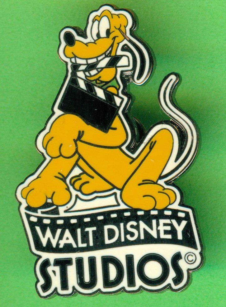 Disney Plaquettes & Badges: Disney   PLUTO  Walt Disney Studios – D'occasion à Winterthur par Sammleroase