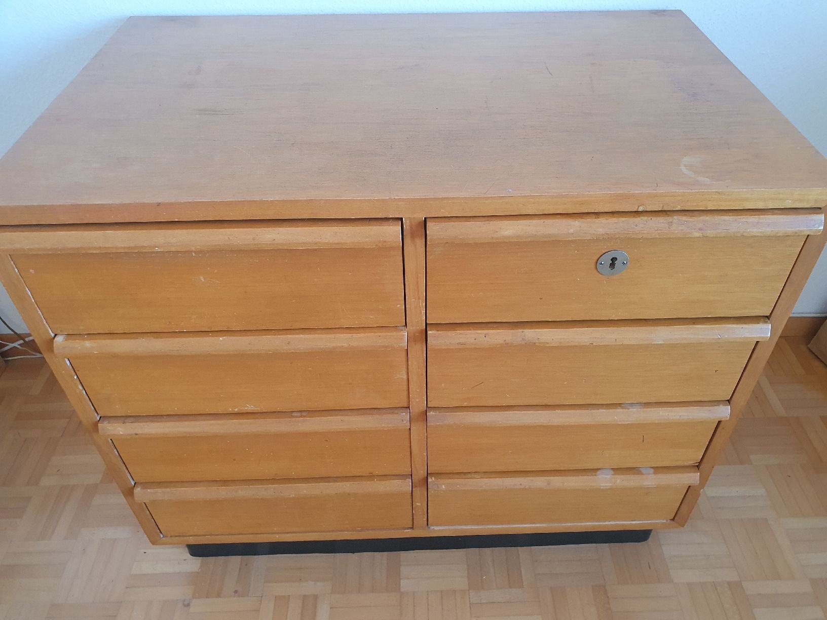 Cassettiere: Kommode – Usato da Luzern venduto da carmona. 1