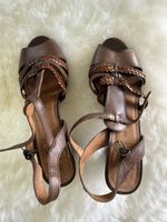 Leder Schuhe / Sandaletten / Sandalen / Pumps Gr. 39