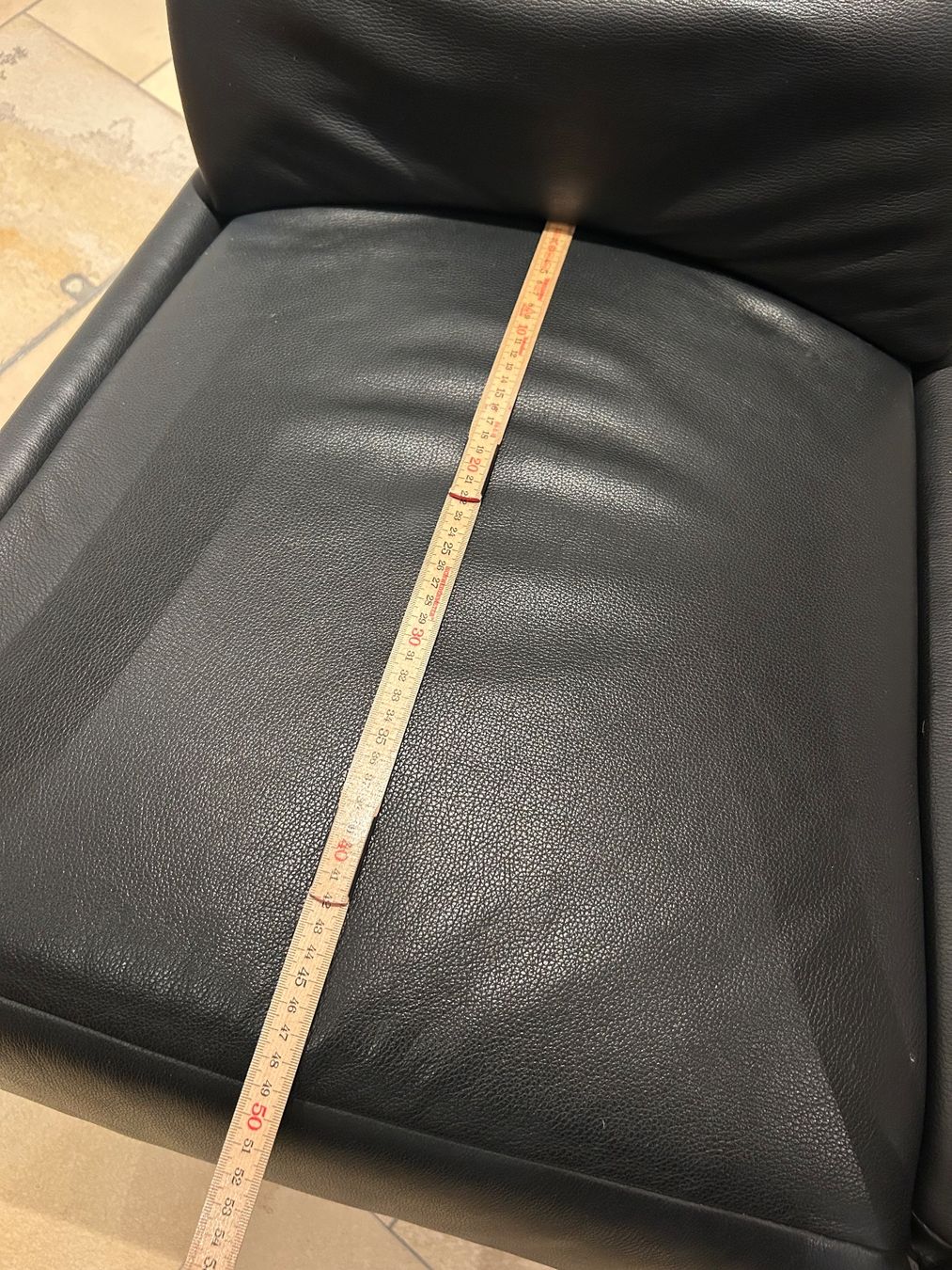 Sessel: Leder Relaxsessel aus Leder, schwarz – Gebraucht aus Küssnacht am Rigi von Happy_home 5