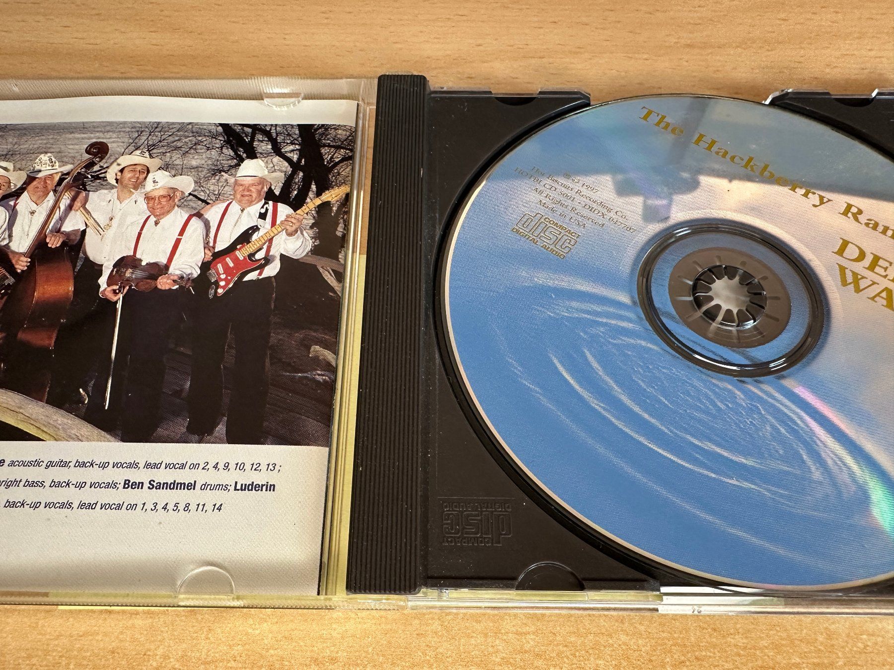 CD: Q5 The Hackberry Ramblers – Deep Water – Usato da Rikon im Tösstal venduto da Alpenmutz 2