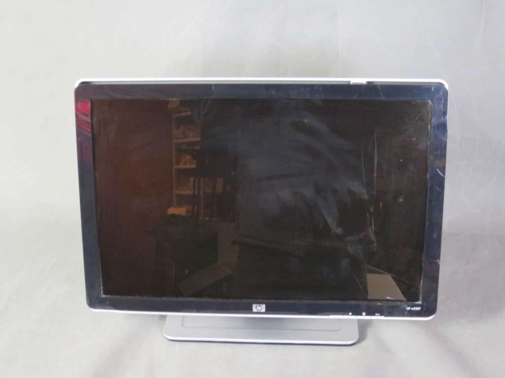 Hewlett Packard Monitor: HP w2207 20555 SH249 – Usato da Zürich venduto da 1.Simon