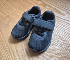 Turnschuh Grösse 21