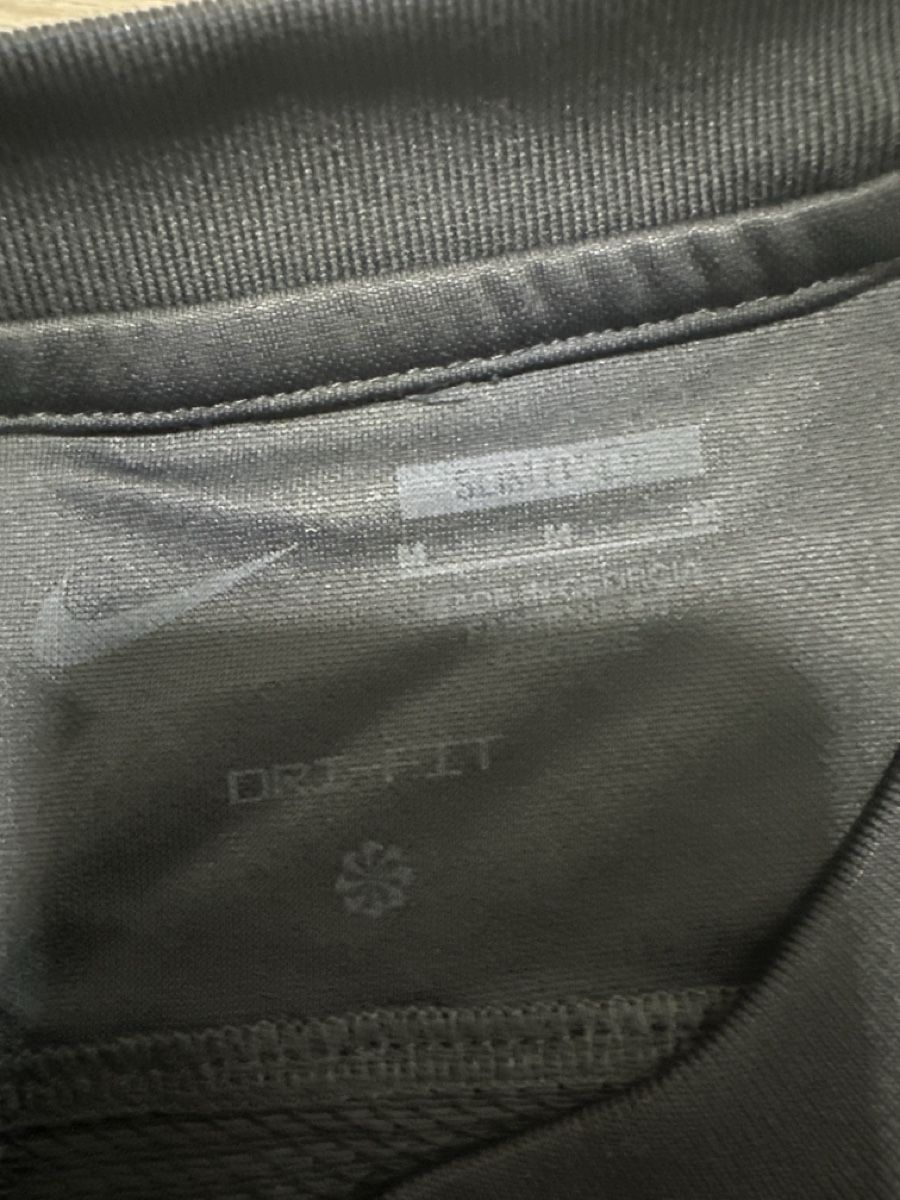 Nike Hemden, T-Shirts & Polos: Nike T shirt  – Gebraucht aus Oberentfelden von ulli03 1