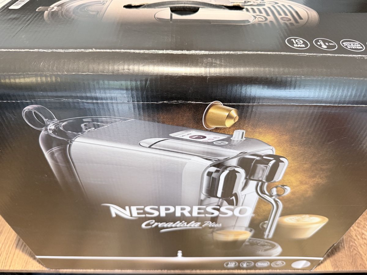 Nespresso Kaffeemaschinen & Espressomaschinen: Nespresso Creatista Plus- Gratis 4 Nespresso Kaffeegläser – Gebraucht aus Regensdorf von scheissspiel 6