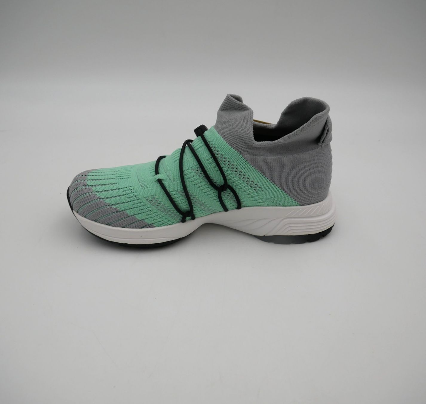 Damenschuhe: UYN FREE-FLOW TUNE, MINT/SILVER, GR. 35 – Neu (gemäss Beschreibung) aus Winterthur von Restwert_Winterthur 4