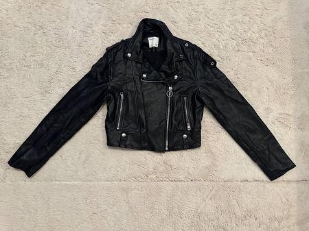 Schwarze Lederjacke Grösse S/M