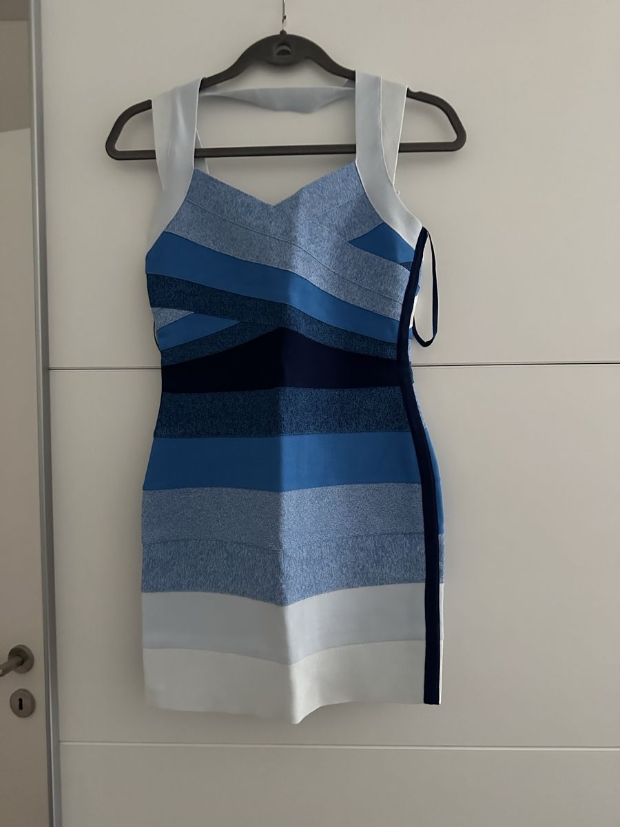 Vestiti: Cocktailkleid Blau  – Nuovo (secondo la descrizione) da Muri AG venduto da gor_r6j8
