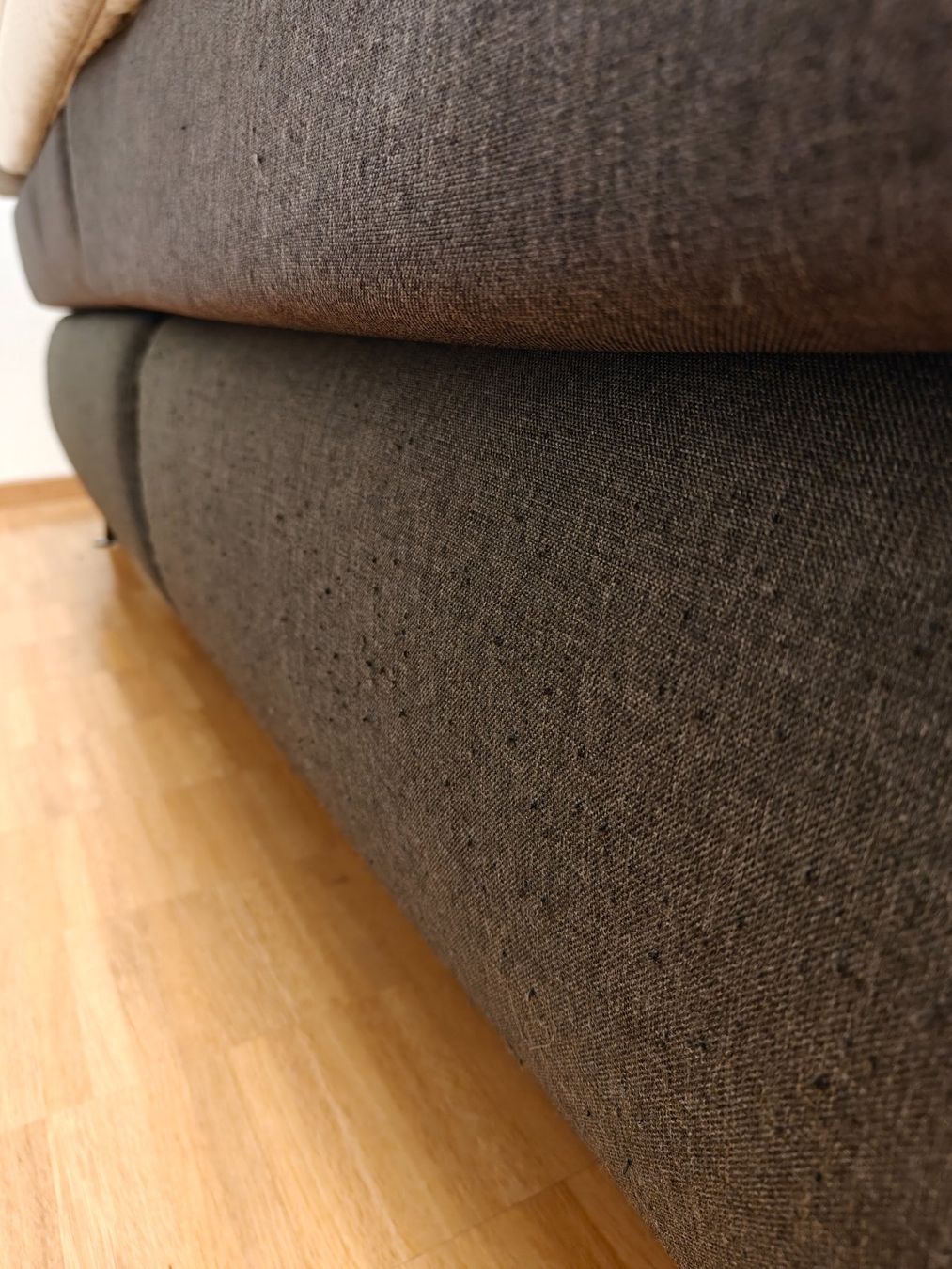Letti: Lit boxspring 180x200 cm gris avec surmatelas – Usato da Pâquier-Montbarry venduto da kev_5r5x 4
