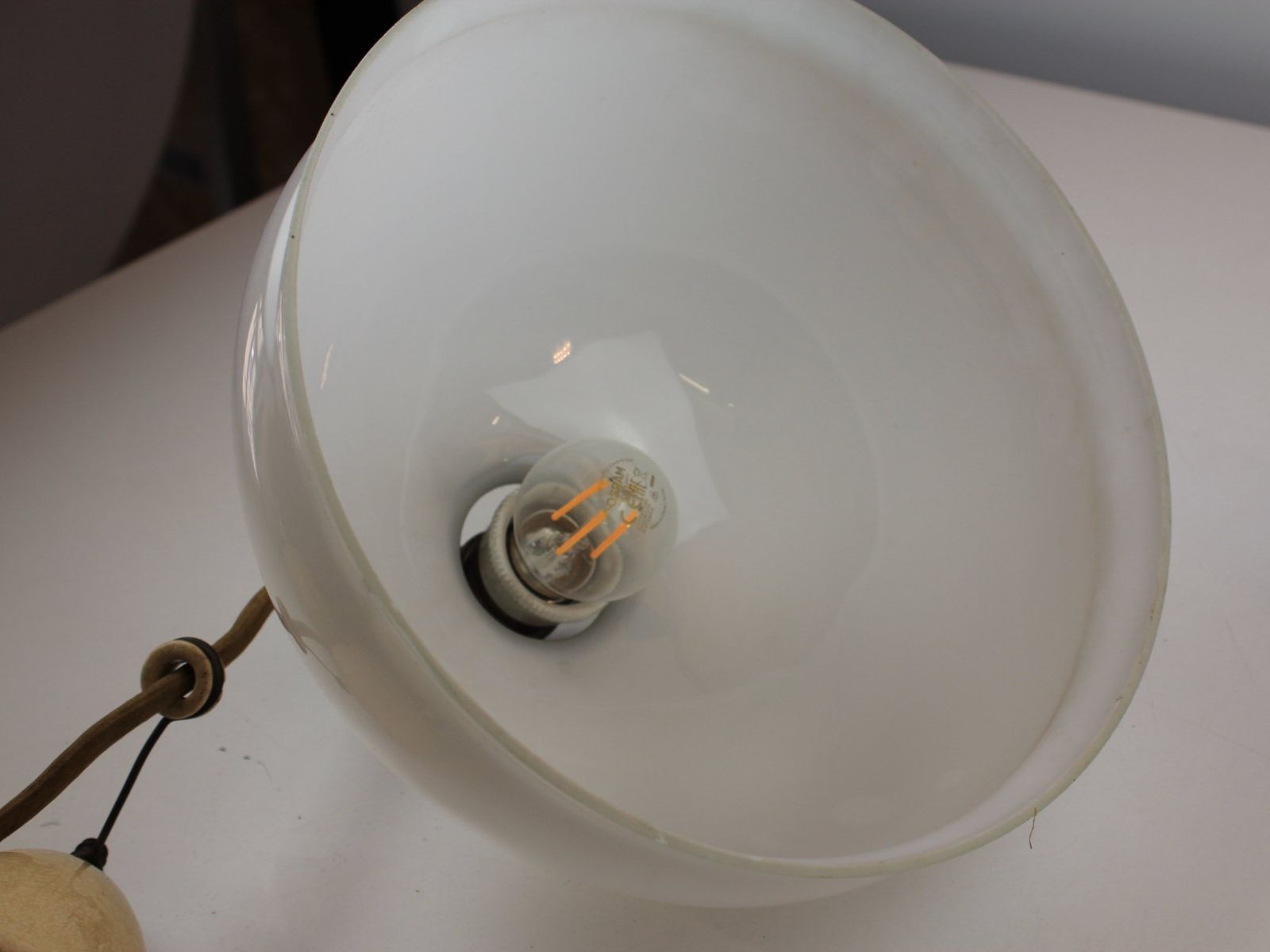 Lampadari & plafoniere: Altes Zugpendelleuchte – Usato da Basel venduto da IRMAundFRED 4