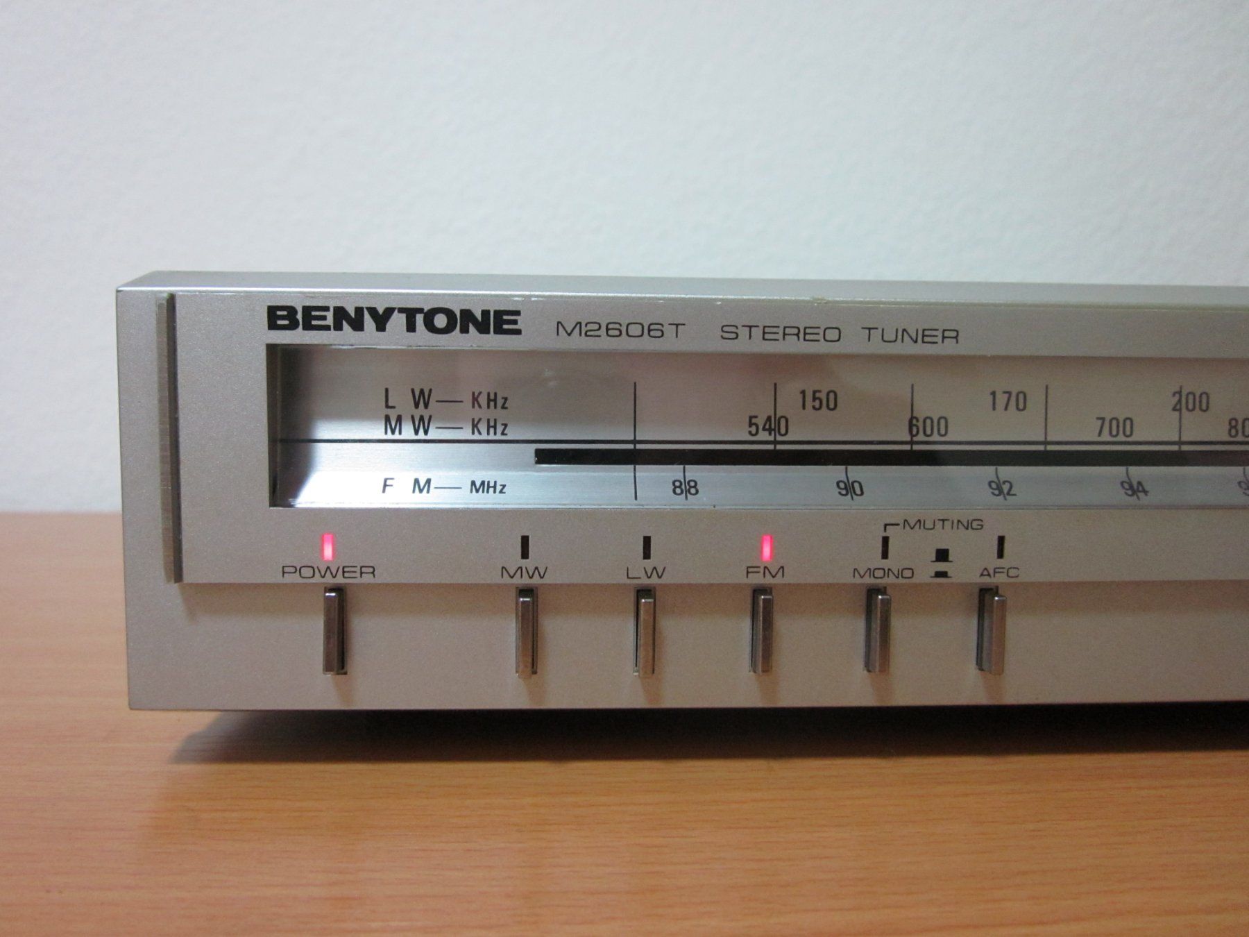 Radio: Benytone - M2606T (classic 1978) Radio – Usato da Epalinges venduto da Batis82 1