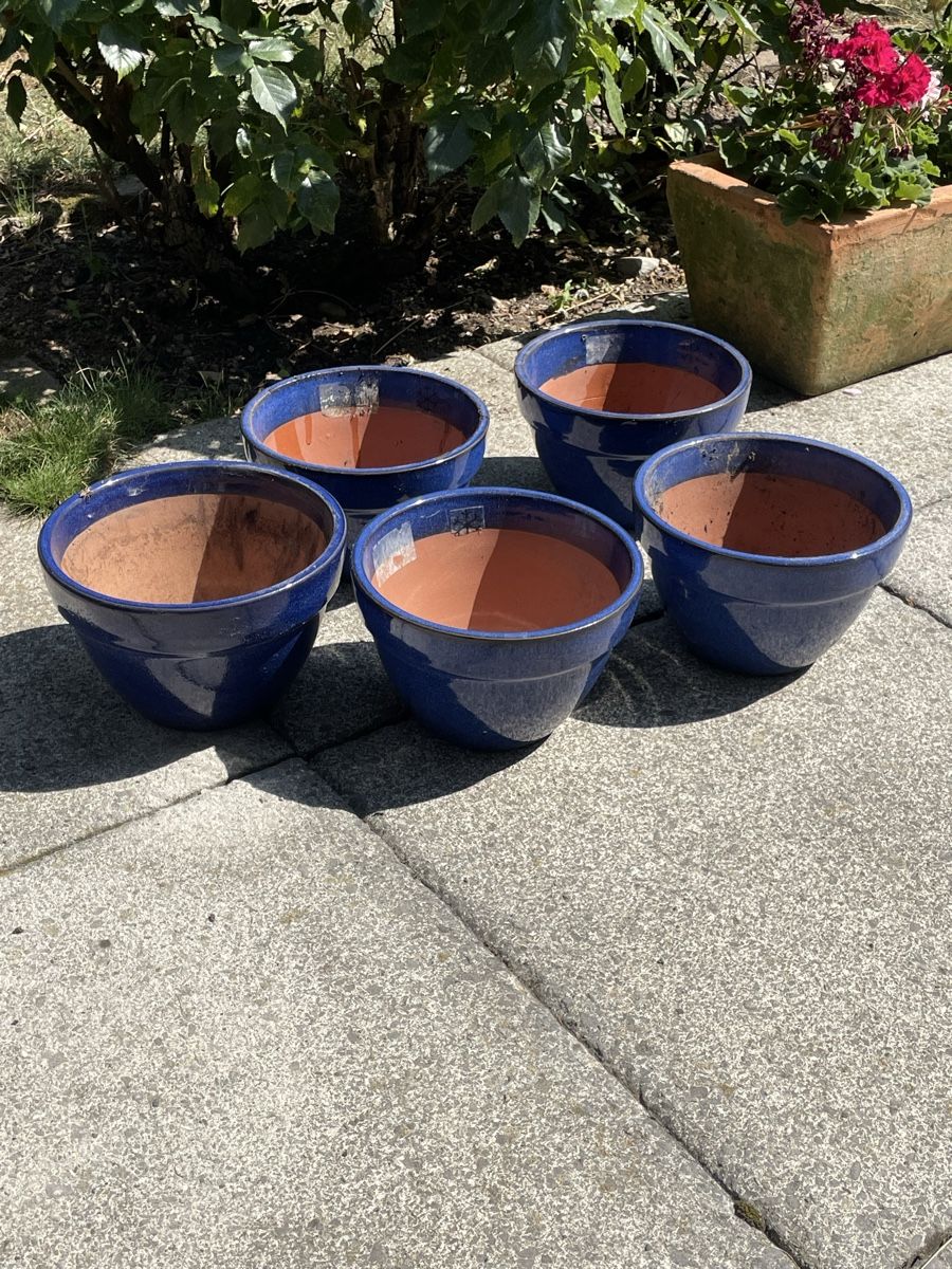 Vasi per fiori: 5er Set blaue Pflanztöpfe – Usato da Richterswil venduto da Prangins9 4