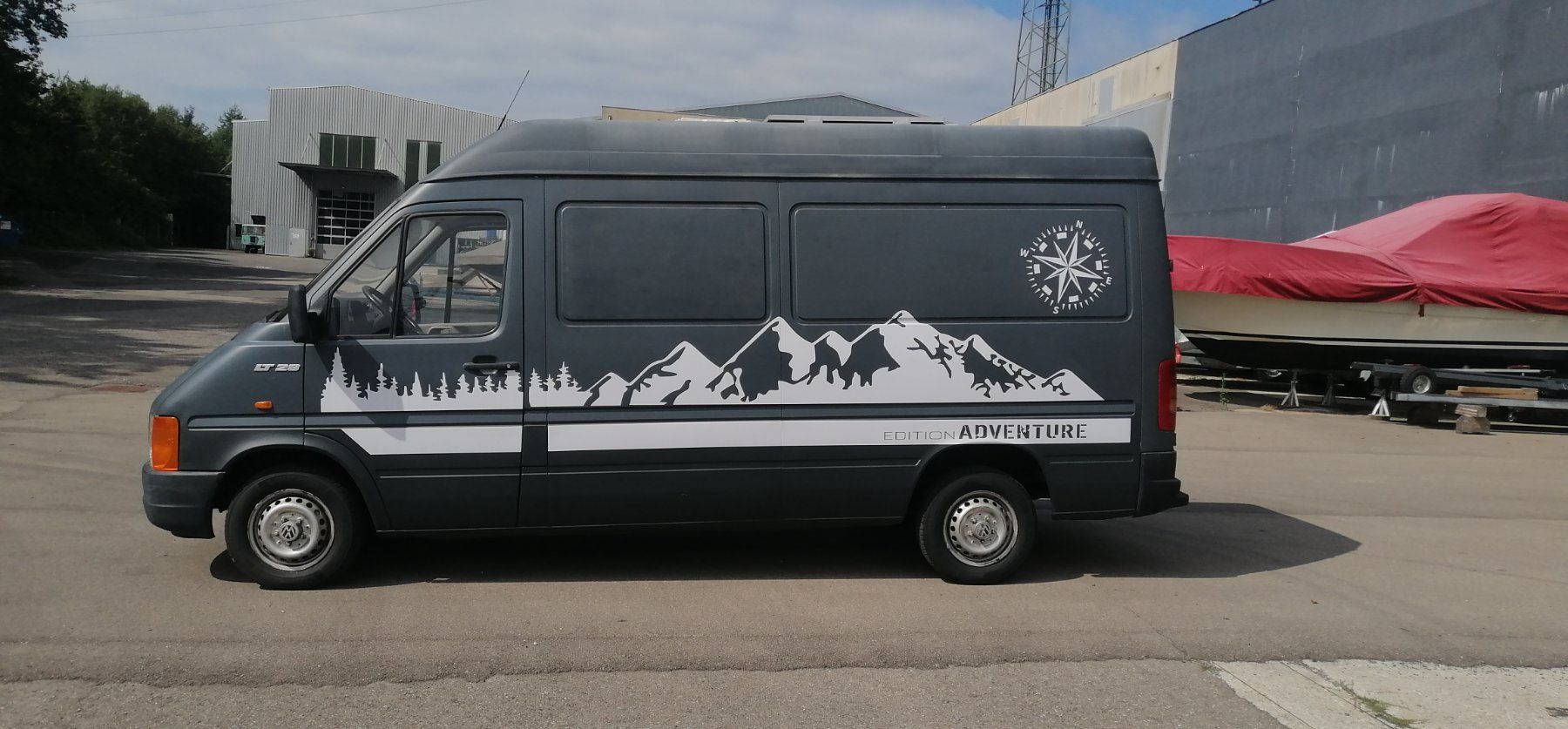 Veicoli commerciali: CAMPER VW LT 28, DIESEL. Ein bisschen Nostalgie – Usato da Cham venduto da SULZER01