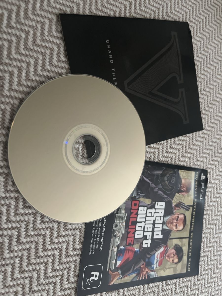 Spiele: GTA V PS4 – Gebraucht aus Wettingen von Russoe 2