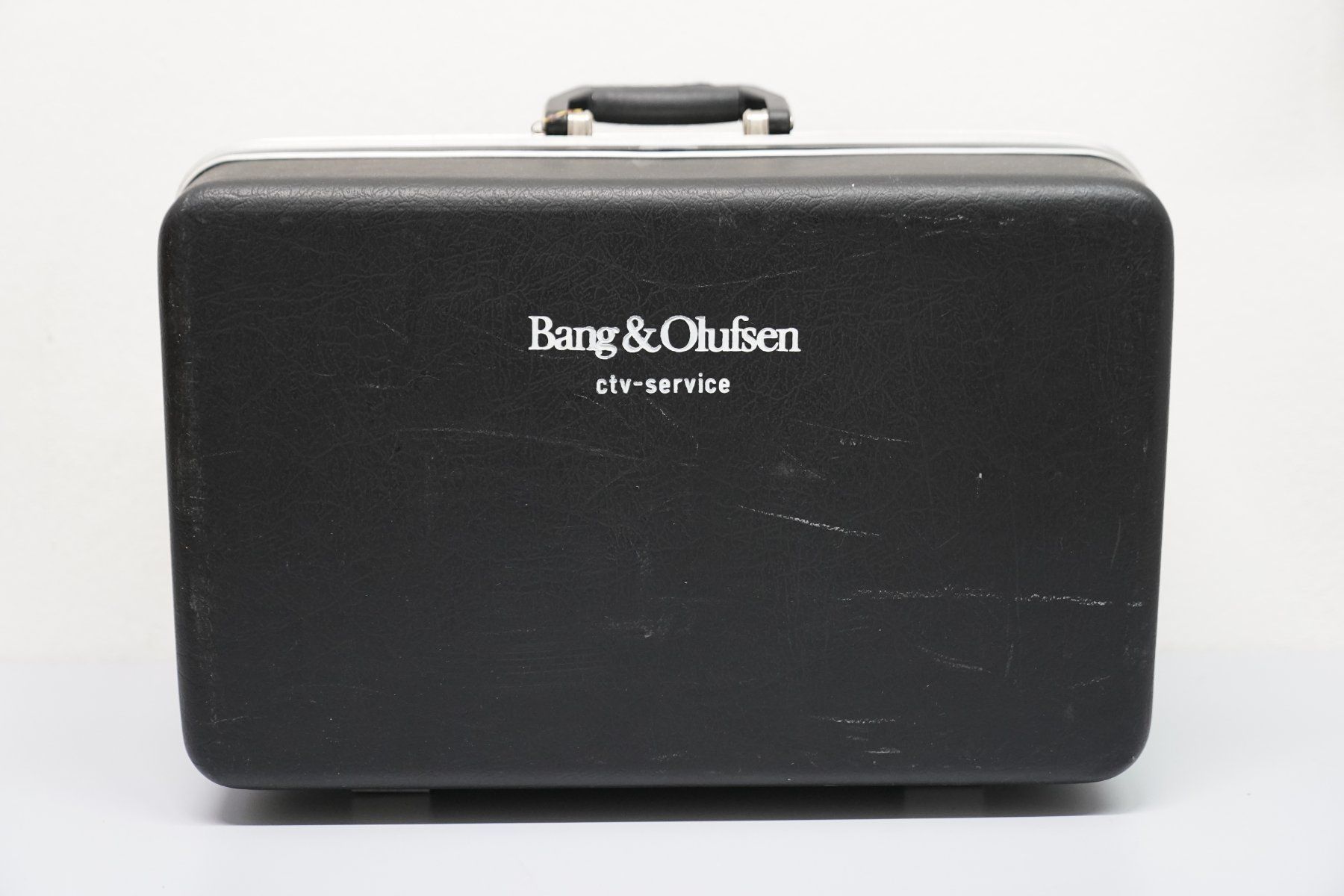 Valigie: Bang & Olufsen Modulkoffer – Usato da Hochdorf venduto da av-electronics