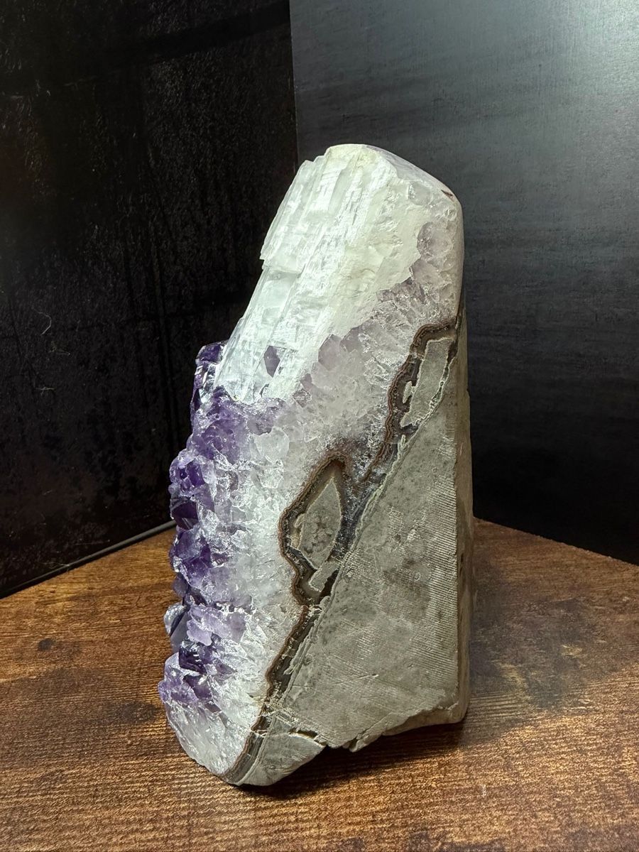 Minerali & Pietre curative: Amethyst Kristall - Druse mit Calcit – Nuovo (secondo la descrizione) da safenwil venduto da Joi3 1