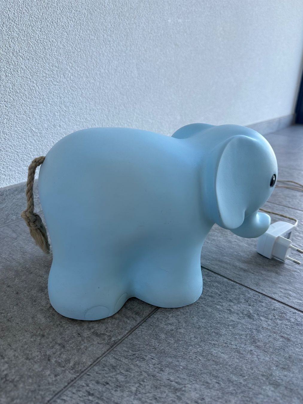 Lampade: Kinderlampe (Elefant) – Usato da Aesch BL venduto da Lau_th_ 2