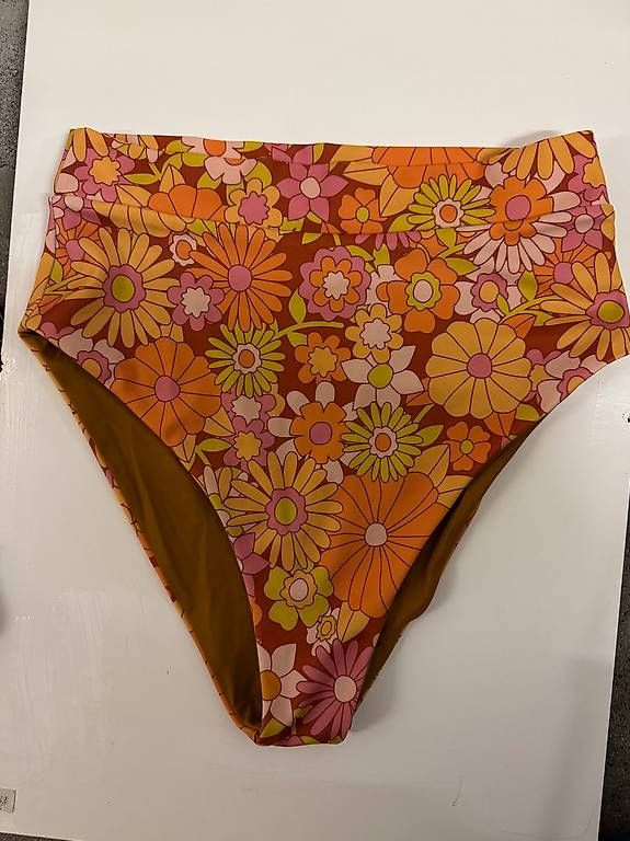 Costumi da bagno & Bikini: Highwaist Bottom XS – Usato da Zürich venduto da fienne