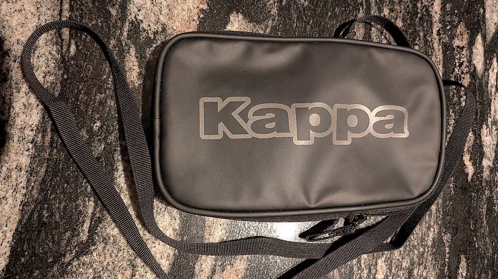 Kappa Sacs: Umhänge Tasche – D'occasion à Wattenwil par karinschaw 2