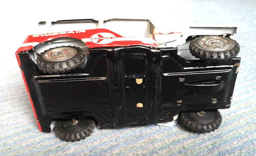 BLECHAUTO SWISSAIR 5