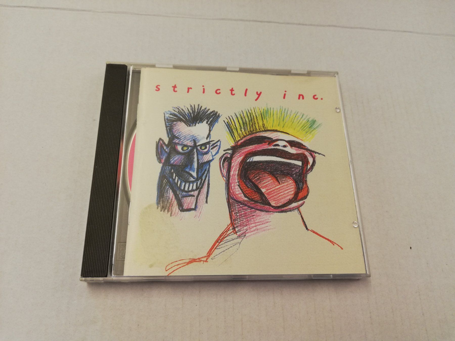 CD: STRICTLY INC. – Usato da Bern venduto da Vinylsound.ch