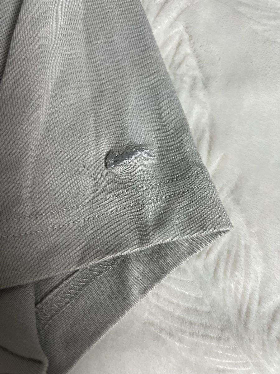 T-shirt: engbers grey t-shirt – Nuovo (secondo la descrizione) da St. Margrethen SG venduto da swiss_secondhand 3